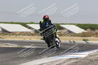 media/Aug-03-2025-TrackDaz (Sun) [[bf4a71acf9]]/B Group/1220pm (Wheelie Bump)/